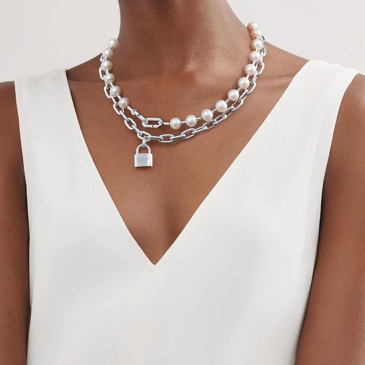 TIFFANY HARDWEAR PEARL WRAP NECKLACE